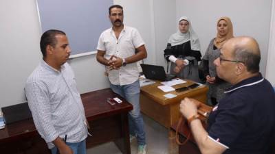 رئيس “مياه أسيوط” فى زيارة مفاجئة لمركز خدمة العملاء بمنفلوط