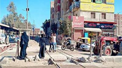 تحت شعار «سلامتك تهمنا».. النقل تناشد المواطنين بعدم إقامة معابر على قضبان السكة الحديد