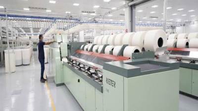 قطاع الأعمال: اهتمام كبير بتطوير صناعة الغزل والنسيج فى مصر