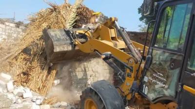 الجيزة تواصل حملاتها  .. واسترداد ٤٥٧٥م٢ أراضي  متعدي عليها «بمنشاة القناطر وأطفيح»