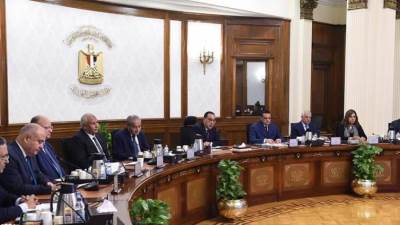 «مدبولى» يُكلف جهاز حماية المستهلك بتلقي شكاوى المواطنين في حالات المبالغة في الأسعار