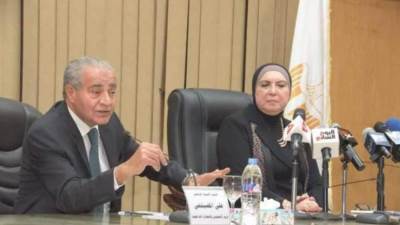 «التموين» توقع بروتوكول تعاون مع «جهاز تنمية المشروعات» لتمويل ورش المشغولات الذهبية 