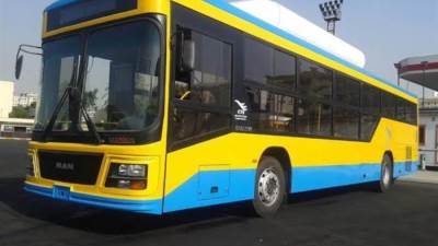 «التنمية المحلية»: تحويل 2300 أتوبيس نقل عام بالقاهرة والإسكندرية للعمل بالغاز الطبيعي