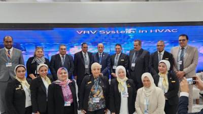 وزير الطيران: اتخذنا خطوات كبيرة فى الاعتماد على الطاقة المتجددة والتحول لمطارات صديقة للبيئة