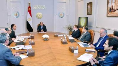السيسي يوجه بتركيز مشروعات «اقتصادية لقناة السويس» على توطين التكنولوجيا