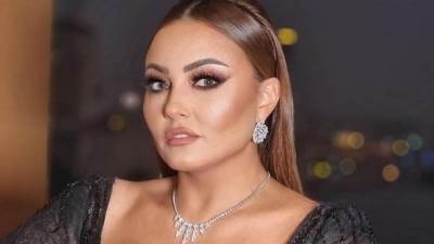 كيف زيَّن نجوم الفن رقابهم في مهرجان القاهرة السينمائي؟ (صور)