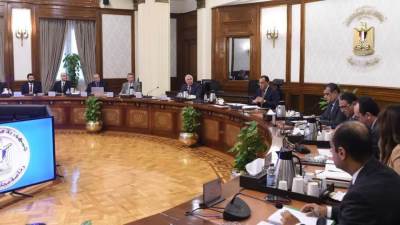 رئيس الوزراء يتابع مخططات تطوير حديقتي الحيوان والأورمان بالجيزة