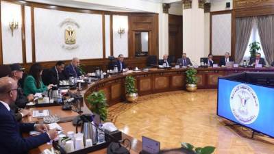 رئيس الوزراء يتابع مخططات إنشاء مدينة رأس الحكمة الجديدة