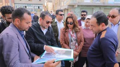 محافظ دمياط تتابع الموقف التنفيذى لمشروع تطوير كورنيش النيل بالزرقا 