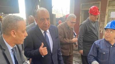 خلال جولة مفاجئة.. «عصمت» يتفقد شركتي الدلتا للصلب والعربية للأدوية