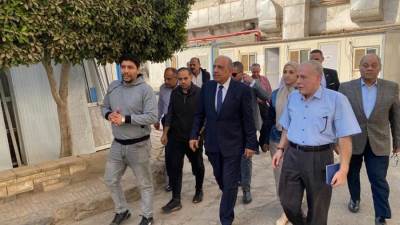 وزير قطاع الأعمال العام يتفقد شركتي الدلتا للصلب والعربية للأدوية