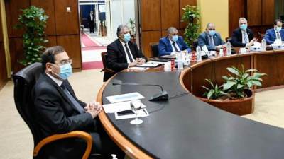 وزير البترول يبحث تعزيز أنشطة التصنيع المحلي للمضخات مع «روهربمبن مصر» بالسويس