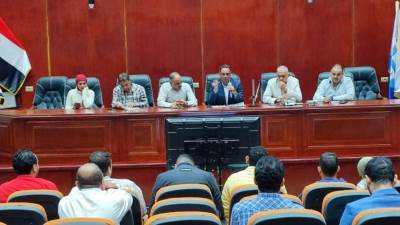 رئيس جهاز مدينة بدر خلال لقائه بسكان الحي المتميز: جارٍ تخصيص قطع أراض بأنشطة خدمية