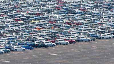 «مثلها مثل أي سلعة بالعالم».. علاء السبع عن ارتفاع أسعار السيارات: «نتيجة طبيعية»