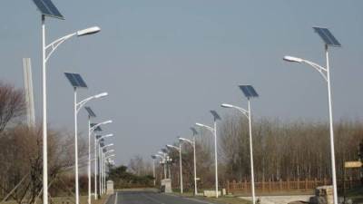 التنمية المحلية:تركيب 3,1 مليون كشاف موفر للطاقة في جميع المحافظات بتكلفة 2,6 مليار جنيه