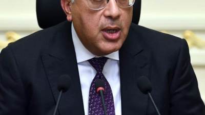 مدبولي: الحكومة تتبنى رؤية متكاملة لتهيئة بيئة استثمارية متطورة.. وتفتح ذراعيها لأية استثمارات جديدة جادة