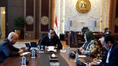 «رئيس الوزراء» يتابع الموقف التنفيذي لتطوير جزيرة الوراق