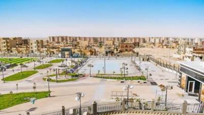 «الإسكان»: تكثيف معدلات أعمال تطوير وتوسعة الطرق وزيادة المسطحات الخضراء بالمنيا الجديدة