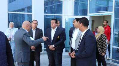 وزير الصحة يوجه بسرعة الانتهاء من تطوير مبنى الطوارئ بمستشفى السويس العام