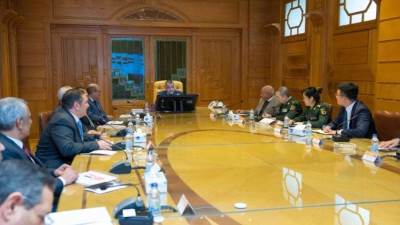 وزير الإنتاج الحربي يؤكد الاهتمام بتعزيز التعاون مع الشركات الصينية