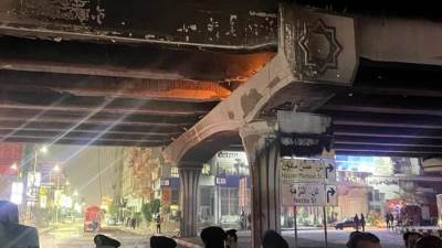 محافظة القاهرة: إنتهاء أعمال تبريد حريق ناتج عن كسر خط غاز أسفل كوبري بمدينة نصر