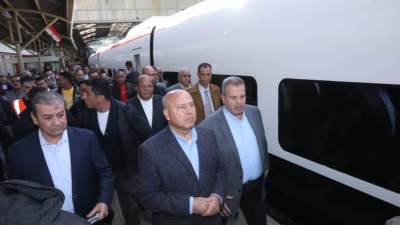 وزير النقل  يشهد انطلاق أولى رحلات قطارات تالجو الأسبانى 
