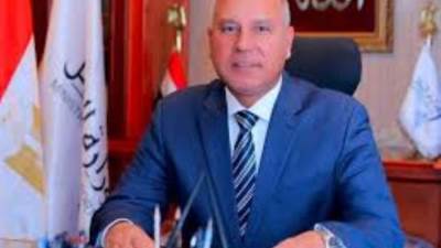 وزير النقل: تحصيل تذاكر القطارات بالعملة الصعبة يمنع لجوء السائح إلى السوق السوداء