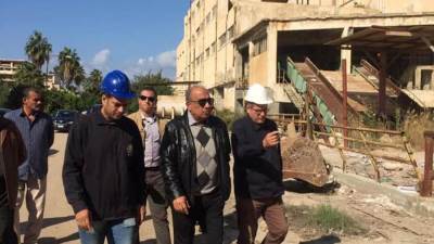 خلال زيارة مفاجئة .. وزير قطاع الأعمال يقيل مجلس إدارة شركة راكتا بسبب سوء حالة خطوط الإنتاج