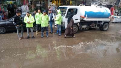 رئيس مياه البحيرة يتابع إستمرار رفع حالة الاستعداد لمواجهة الأمطار