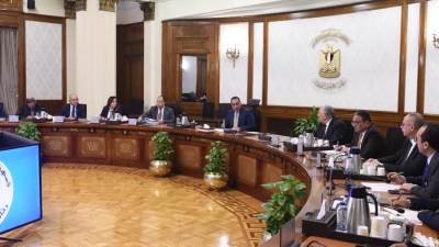 الحكومة تعلن عن مبادرة جديدة لدعم القطاعات الإنتاجية «الصناعة والزراعة»