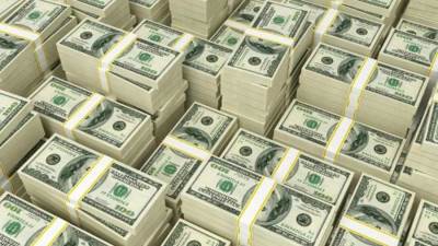 رئيس لجنة الخطة والموازنة بالبرلمان: سعر الدولار أمام الجنيه لن ينخفض إلى 15.70 جنيه