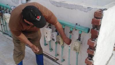 «مياه البحيرة»: حملات مكبره لضبط الوصلات المخالفة وإزالة التعديات على خطوط مياه الشرب 