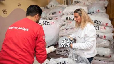 «بى تك» تتعاون مع بنك الكساء المصري لتوفيرآلاف البطاطين و كسوة الشتاء للأسر في صعيد مصر  