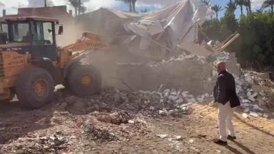 ضبط وإزالة حالات بناء مخالف وتعديات علي أراضي زراعية بشبرامنت وابو مسلم  بمركز أبو النمرس 