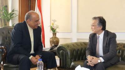 وزير قطاع الأعمال يبحث مع سفير اليابان تعزيز فرص الشراكة والتعاون الاقتصادي