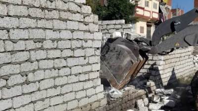 حملات مكبرة لإزالة التعديات بحي المنتزه بالأسكندرية 