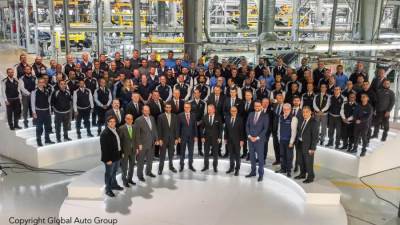 بعد توقف 4 سنوات .. إعادة تشغيل مصنع BMW فى مصر 