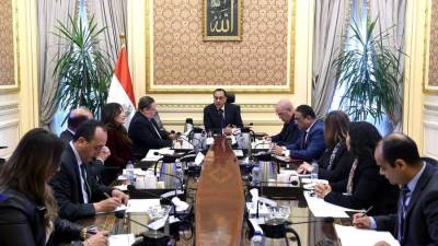 رئيس الوزراء يستعرض سبل النهوض بنشاط التمويل العقاري وتصدير العقار للخارج