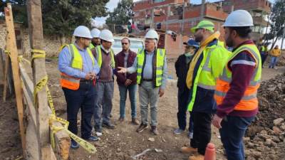 رئيس شركة مياه المنوفية يتابع مشروعات الصرف الصحي الجارى تنفيذها بتلا