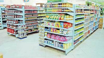 استاذ التمويل والاستثمار: السلع متوفرة بشكل جيد في مصر رغم ارتفاع الأسعار