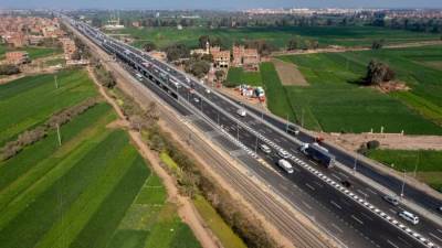 وزير النقل : بدء التشغيل التجريبي لكوبري عرب الرمل واجهور بطريق القاهرة /الإسكندرية الزراعي