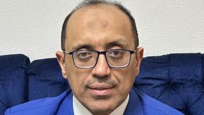 استشاري تنمية وتخطيط: الحكومة وفرت نحو ١٢ مليار دولار للإفراج عن البضائع المكدسة في الموانئ 