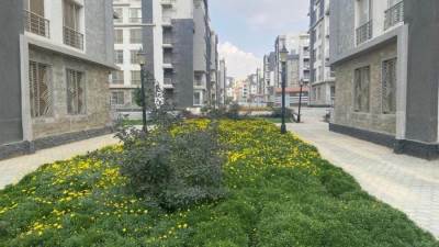 وزير الإسكان يتابع ما يتم تنفيذه من مشروعات بالقاهرة الجديدة