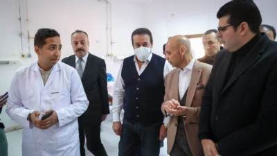  وزير الصحة يتفقد مستشفى الحسينية المركزي ويوجه برفع كفاءة غرف الإقامة الداخلية وساحات انتظار المرضى 