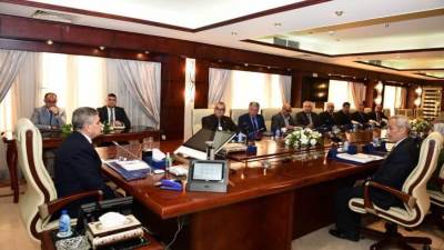 «أسامة ربيع» :قناة السويس تبحث سبل جذب خطوط ملاحية جديدة لتعزيز المكانة الرائدة للقناة