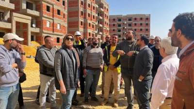 مسئولو «الإسكان» يتفقدون وحدات «سكن كل المصريين» بمدينتي العاشر من رمضان والسويس الجديدة