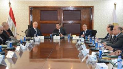 التنمية المحلية:خطة متكاملة لتطوير هيئتى النقل العام بالقاهرة والإسكندرية
