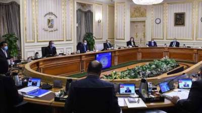 «الوزراء» يتابع إجراءات تعويض المقاولين والموردين المتضررين من القرارات الاقتصادية الأخيرة 