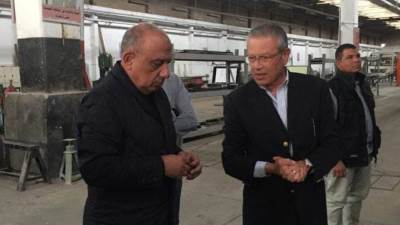 خلال زيارته لشركة النصر للسيارات .. وزير قطاع الأعمال يوجه بالتعاون مع القطاع الخاص للاستفادة من خبراتهم