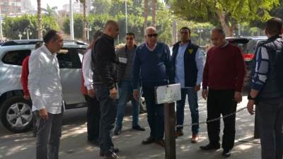 محافظ الجيزة يكلف رئيس حي الدقي بتكثيف الحملات لمنع تعديات المحال علي الطريق العام